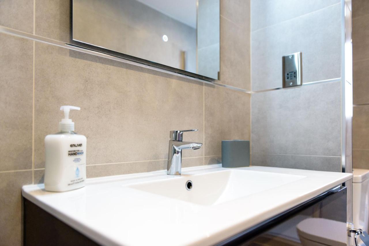 גיברלטר Brand New Luxury 2 Beds Apartment At The Residence-Hosted By Sweetstay מראה חיצוני תמונה